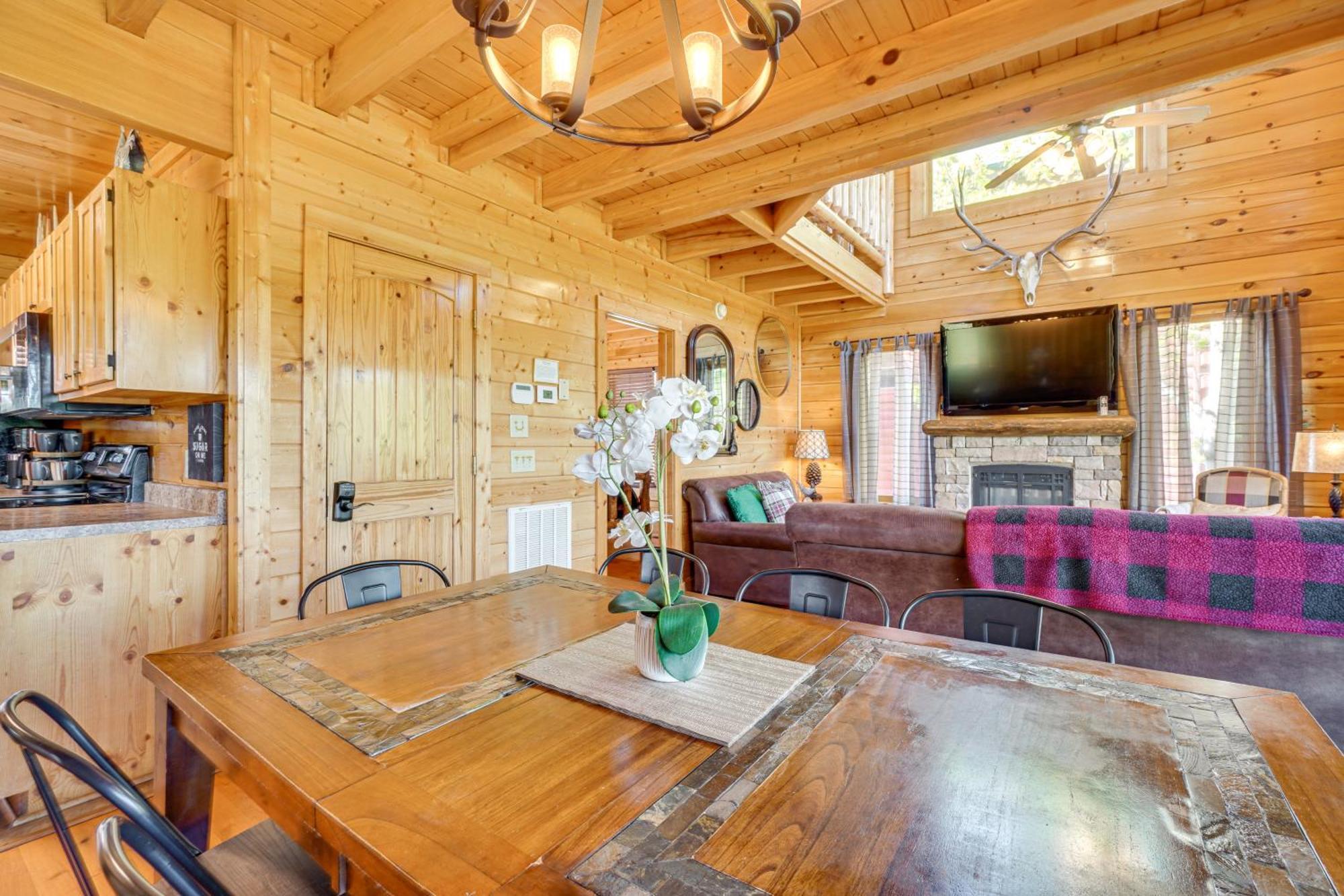Mountain Dreams Cabin Hot Tub, Sauna And Views! Sevierville Exterior foto